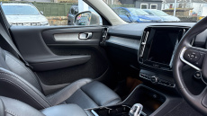 Volvo Xc40 2.0 B4P Inscription Pro 5dr Auto Petrol Estate